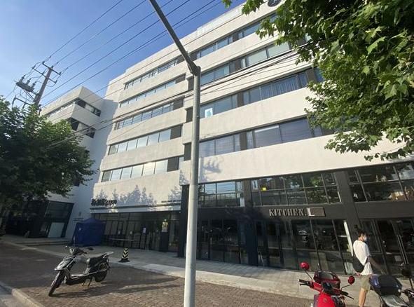 上海越界·凱旋Space辦公新體驗，知名企業(yè)入駐，商務(wù)氛圍濃厚